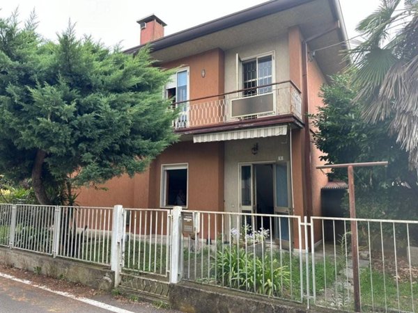 casa indipendente in vendita a Mira in zona Giovanni XXIII