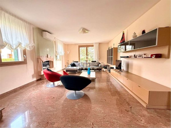 casa indipendente in vendita a Mira