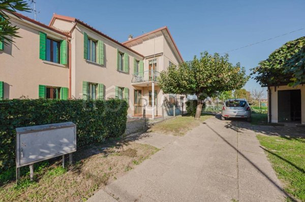 casa indipendente in vendita a Mira in zona Piazza Vecchia