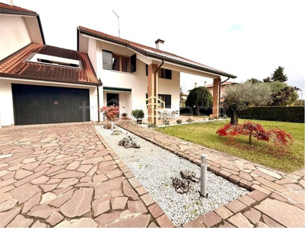 casa indipendente in vendita a Mira