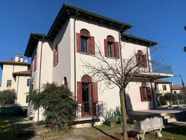 casa indipendente in vendita a Mira