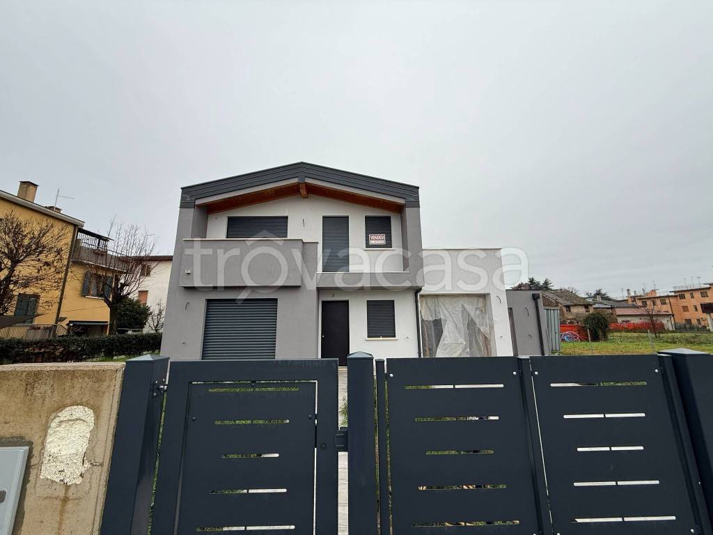 casa indipendente in vendita a Mira in zona Giovanni XXIII