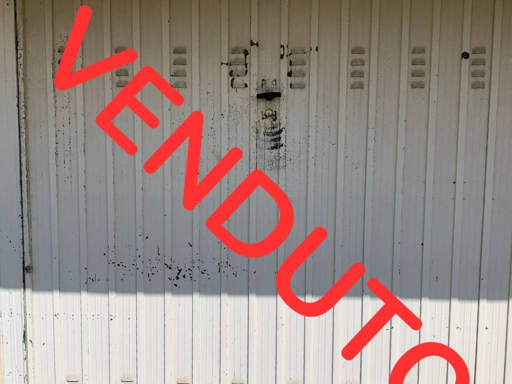 locale di sgombero in vendita a Mira