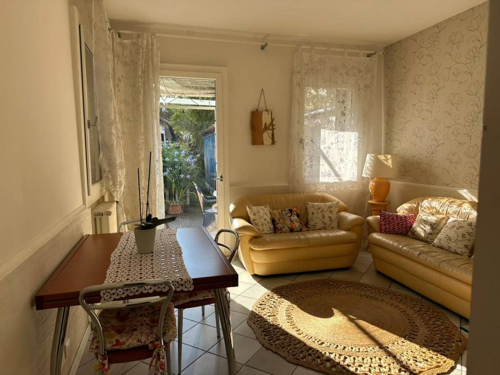 casa indipendente in vendita a Mira in zona Giovanni XXIII