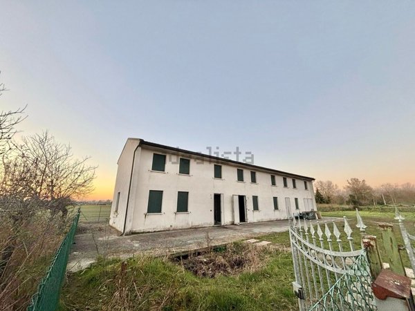 capannone in vendita a Mira