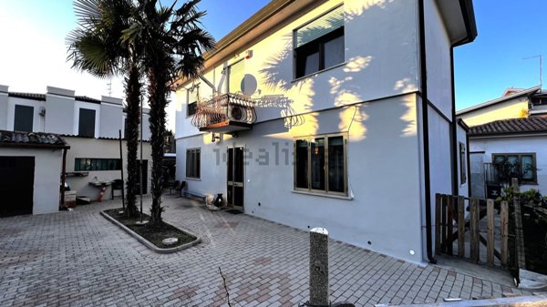 casa indipendente in vendita a Mira