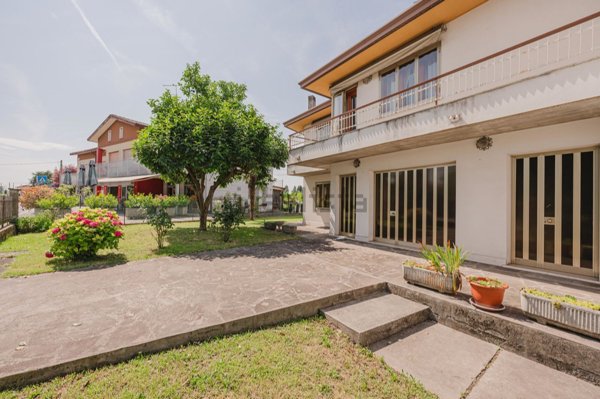 casa indipendente in vendita a Mira