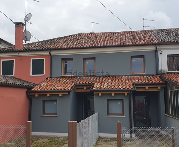 casa semindipendente in vendita a Mira