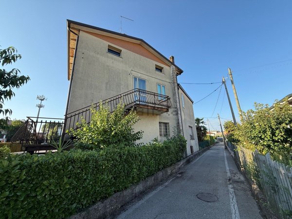 casa indipendente in vendita a Mira