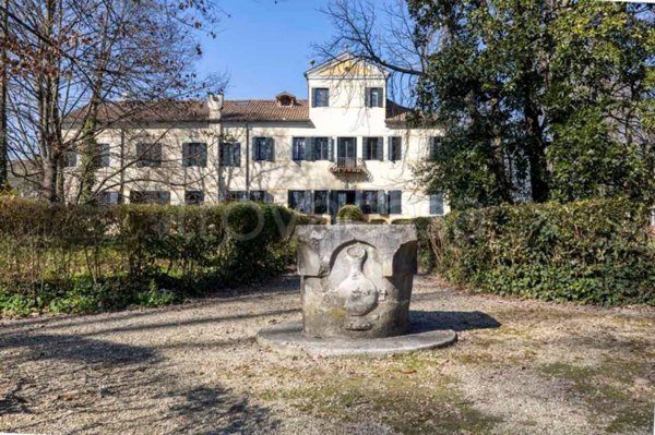 villa in vendita a Mira