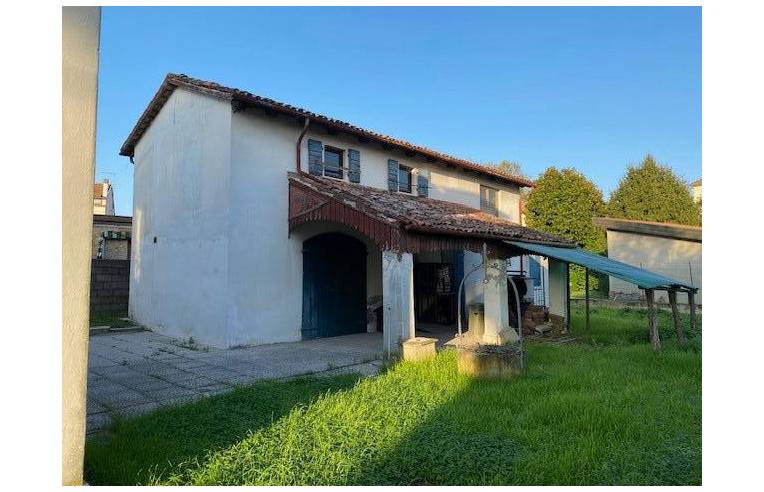 casa indipendente in vendita a Mira in zona Piazza Vecchia