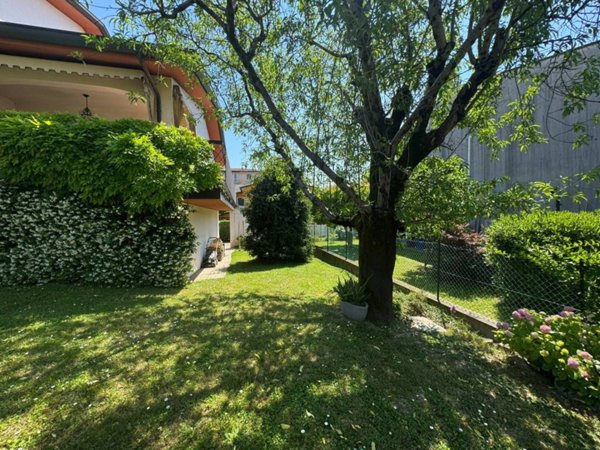 casa indipendente in vendita a Mira