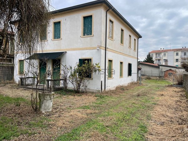 casa indipendente in vendita a Mira