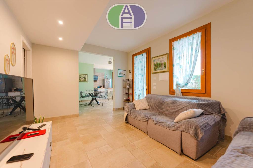 casa indipendente in vendita a Mira in zona Giovanni XXIII