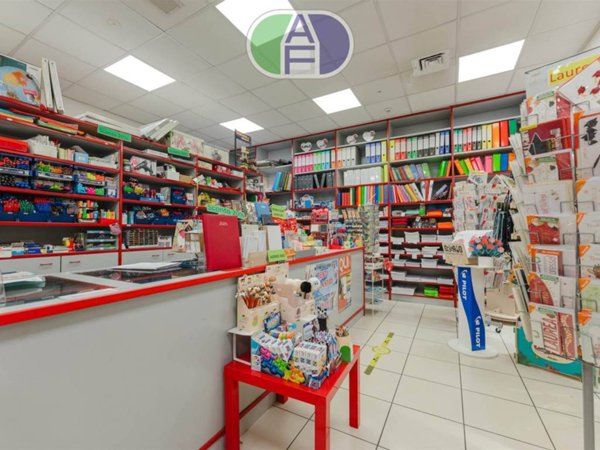 negozio in vendita a Mira in zona Marano