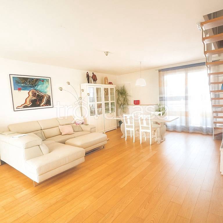 appartamento in vendita a Mira in zona Giovanni XXIII