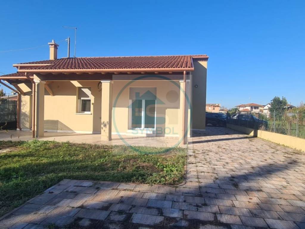 casa indipendente in vendita a Mira in zona Piazza Vecchia