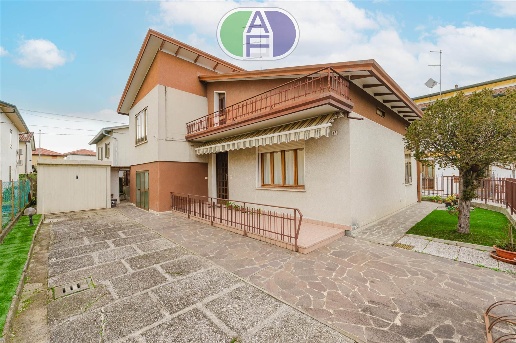 casa indipendente in vendita a Mira in zona Marano