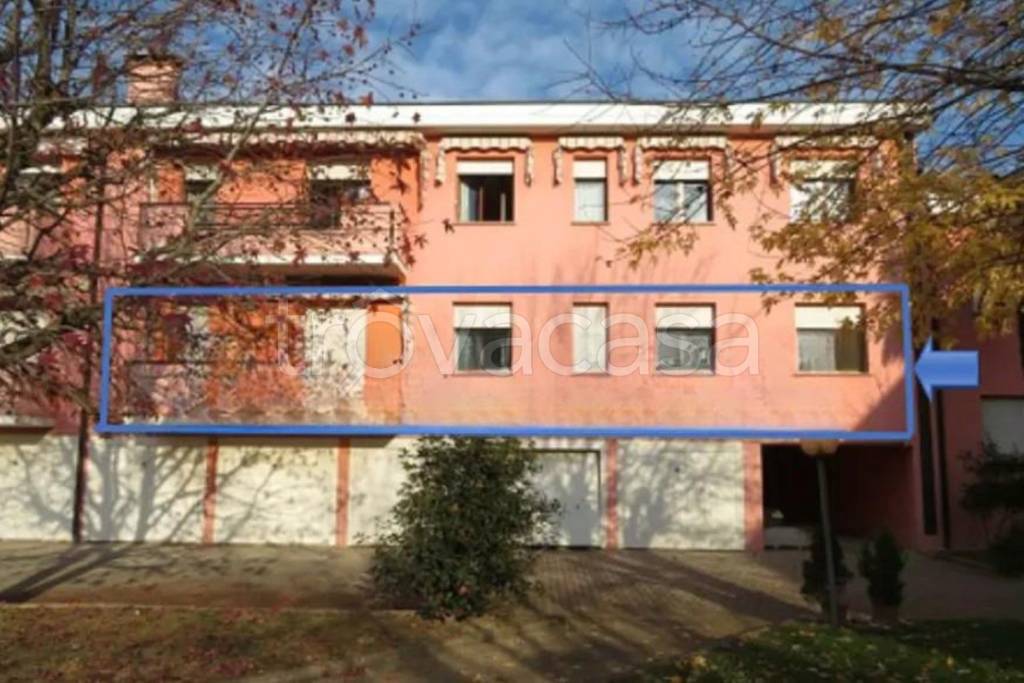 appartamento in vendita a Mira in zona Piazza Vecchia