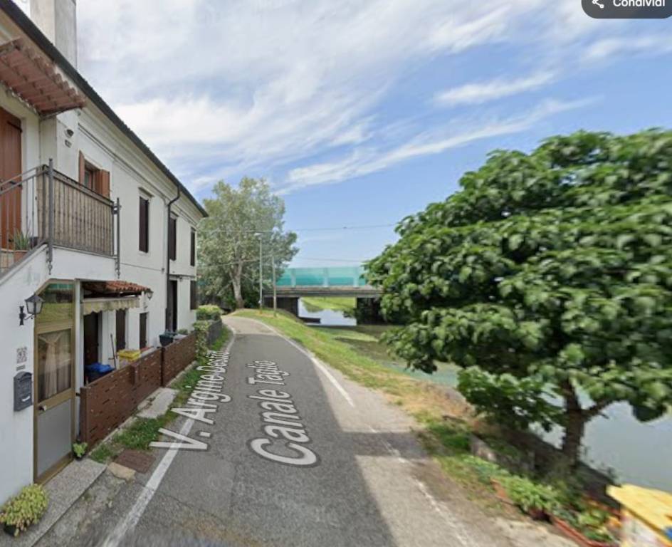 casa indipendente in vendita a Mira in zona Marano