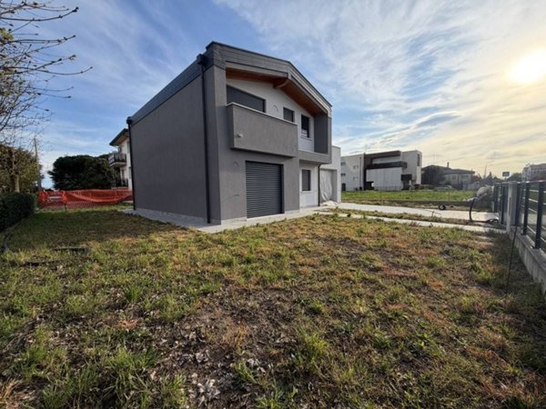 casa indipendente in vendita a Mira