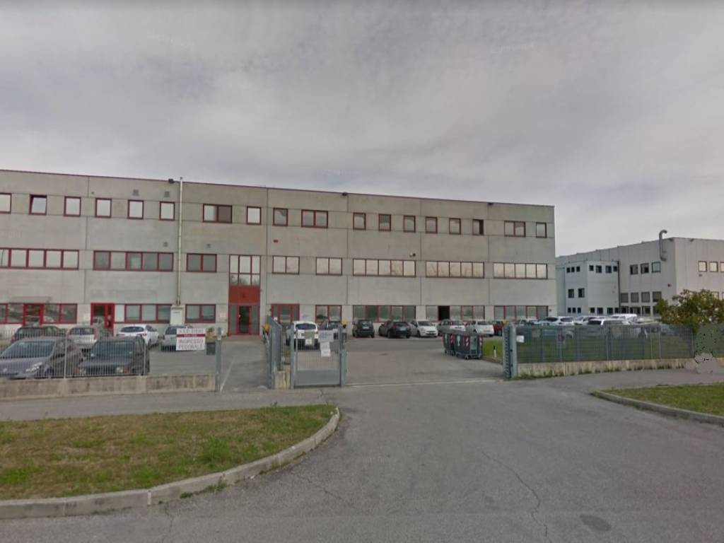 locale commerciale in vendita a Mira