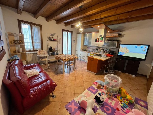 appartamento in vendita a Mira in zona Giovanni XXIII