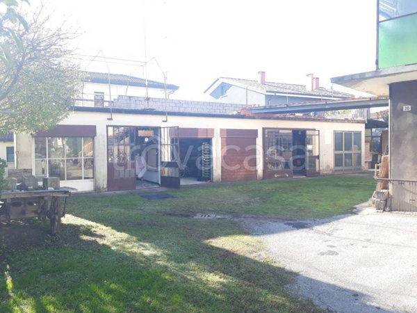 casa indipendente in vendita a Mira in zona Giovanni XXIII