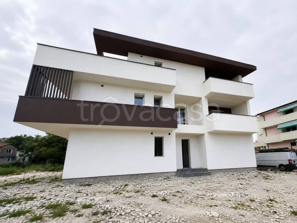 appartamento in vendita a Mira in zona Giovanni XXIII
