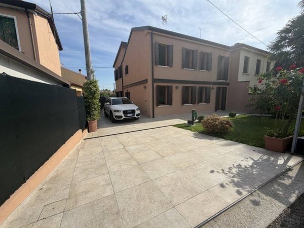casa indipendente in vendita a Mira