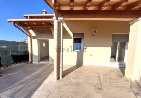 casa indipendente in vendita a Mira in zona Piazza Vecchia