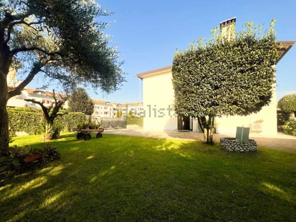 casa indipendente in vendita a Mira