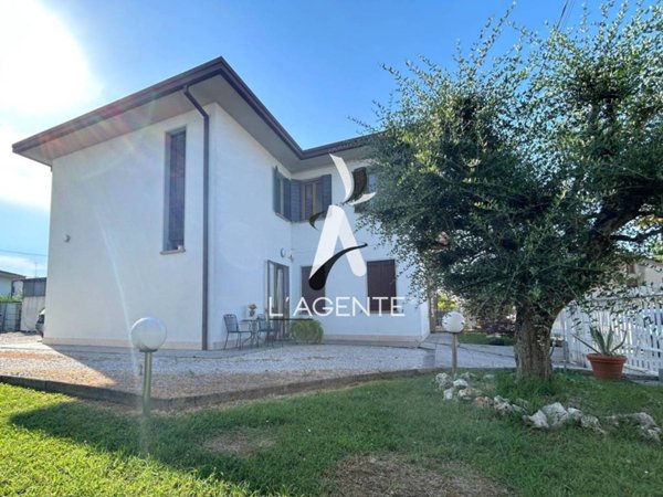 casa indipendente in vendita a Mira