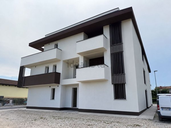 appartamento in vendita a Mira in zona Giovanni XXIII