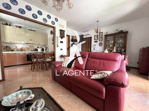 appartamento in vendita a Mira in zona Giovanni XXIII