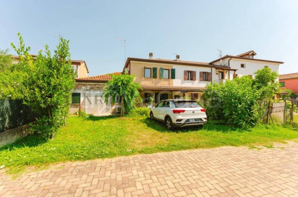 casa indipendente in vendita a Mira in zona Giovanni XXIII