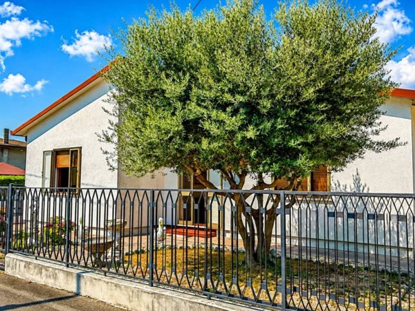 casa indipendente in vendita a Mira in zona Giovanni XXIII