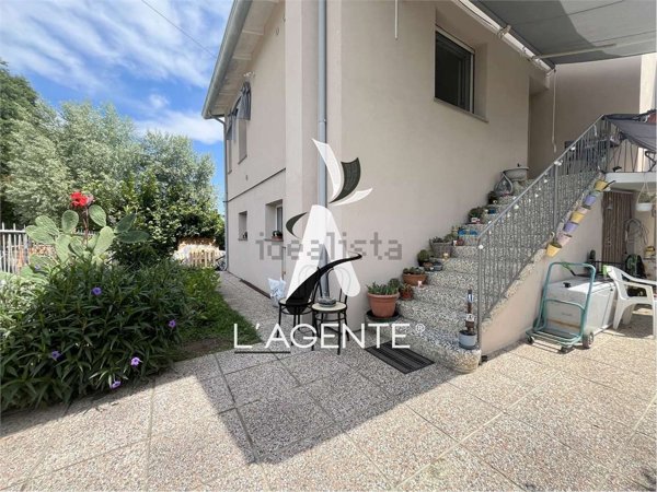 casa indipendente in vendita a Mira in zona Marano