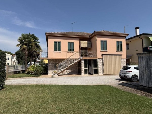 casa indipendente in vendita a Mira in zona Giovanni XXIII