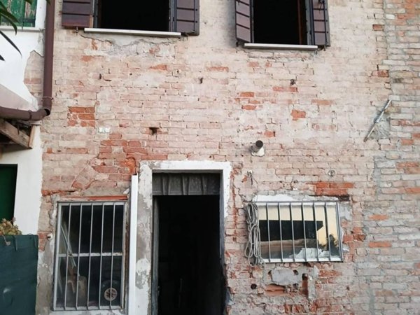 casa indipendente in vendita a Mira in zona Giovanni XXIII