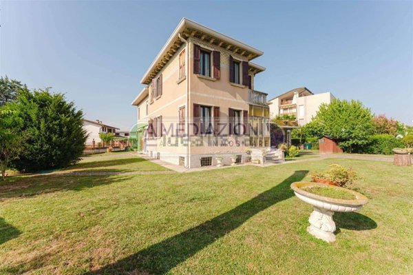 casa indipendente in vendita a Mira in zona Giovanni XXIII