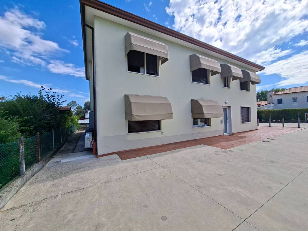 appartamento in vendita a Mira in zona Giovanni XXIII