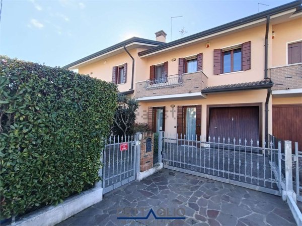 casa indipendente in vendita a Mira in zona Giovanni XXIII