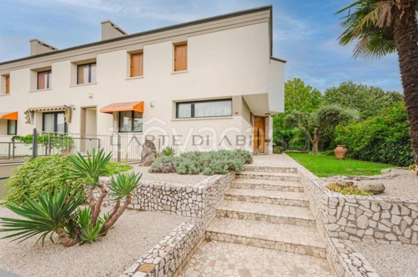 casa indipendente in vendita a Mira
