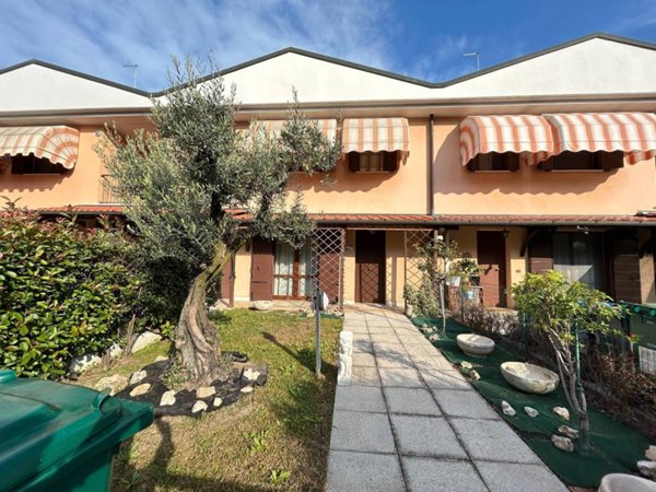 casa indipendente in vendita a Mira in zona Giovanni XXIII