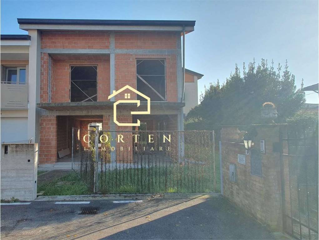 casa indipendente in vendita a Mirano in zona Scaltenigo