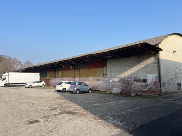 locale commerciale in vendita a Mirano