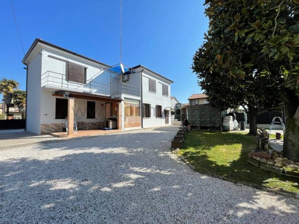 casa indipendente in vendita a Mirano