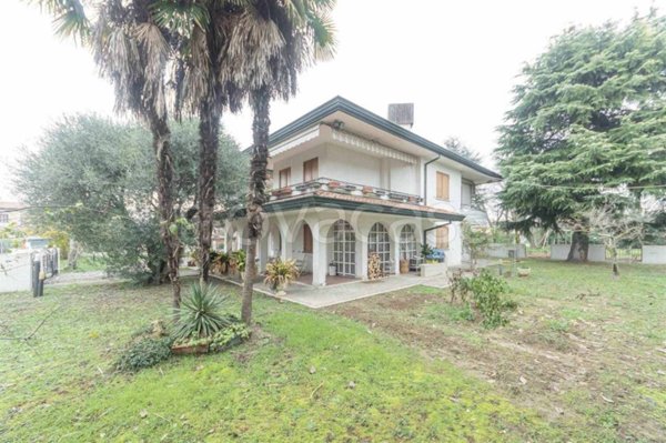 casa indipendente in vendita a Mirano in zona Ballò