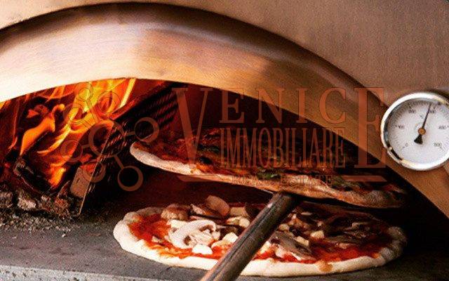 locale di sgombero in vendita a Mirano